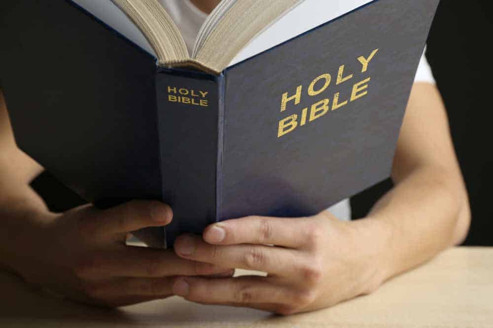 holy-bible-reading